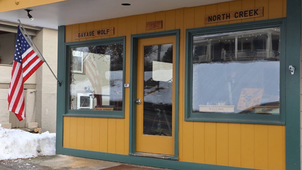 North Creek Apartment | Cozy apartment 1.5 miles from Gore Mountain