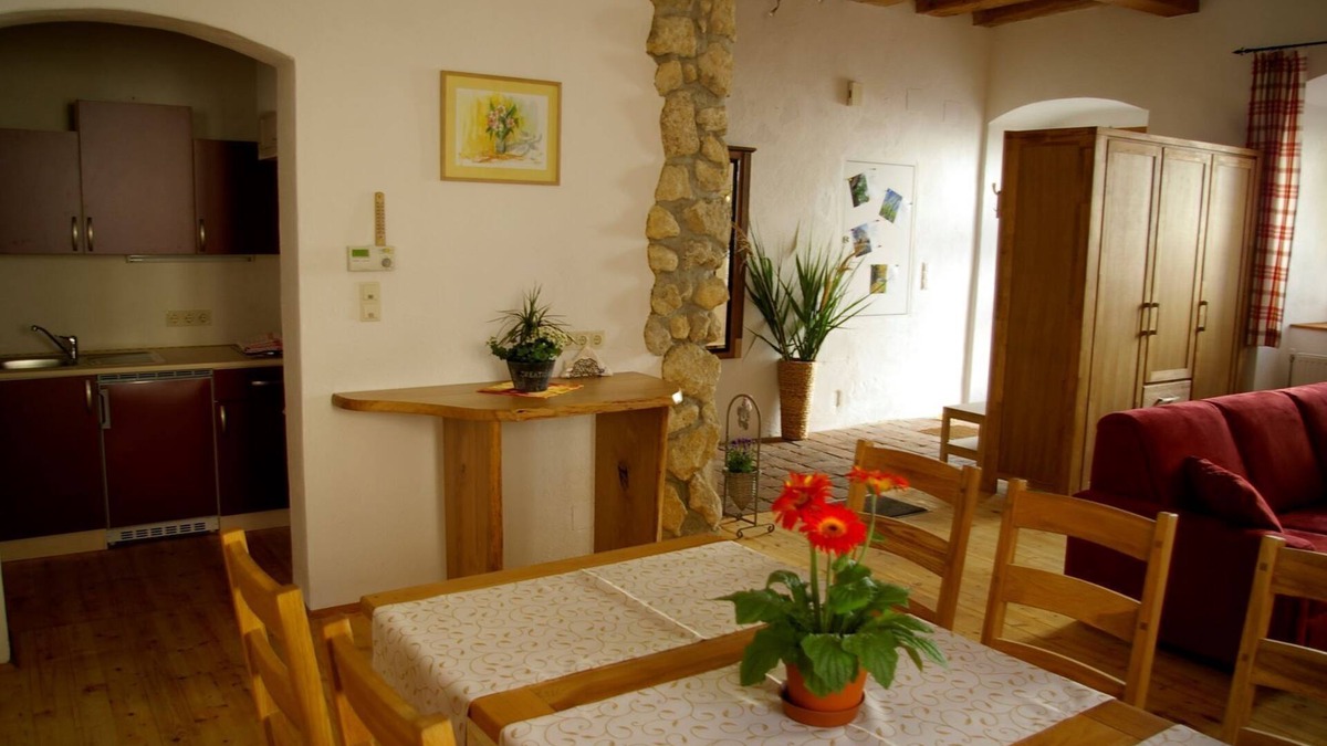 Poysdorf Apartment | Cozy apartment 100sqm in the wine city of Austria