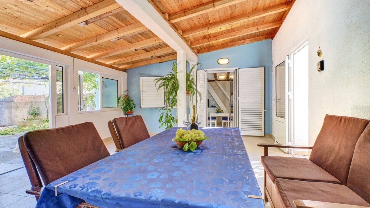 Nerezine Apartment | Cozy apartment ANALIA near beautiful beach