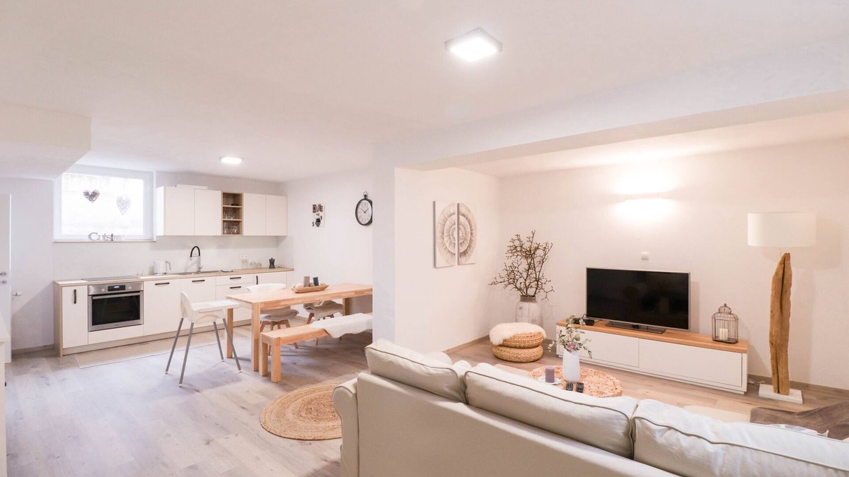 Zasip Apartment | Cozy apartment Below Eden