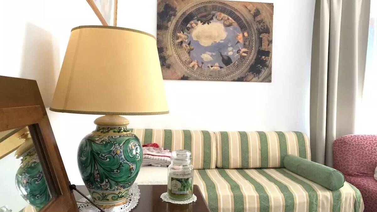 Portici Apartment | Cozy apartment - central within walking distance of Naples