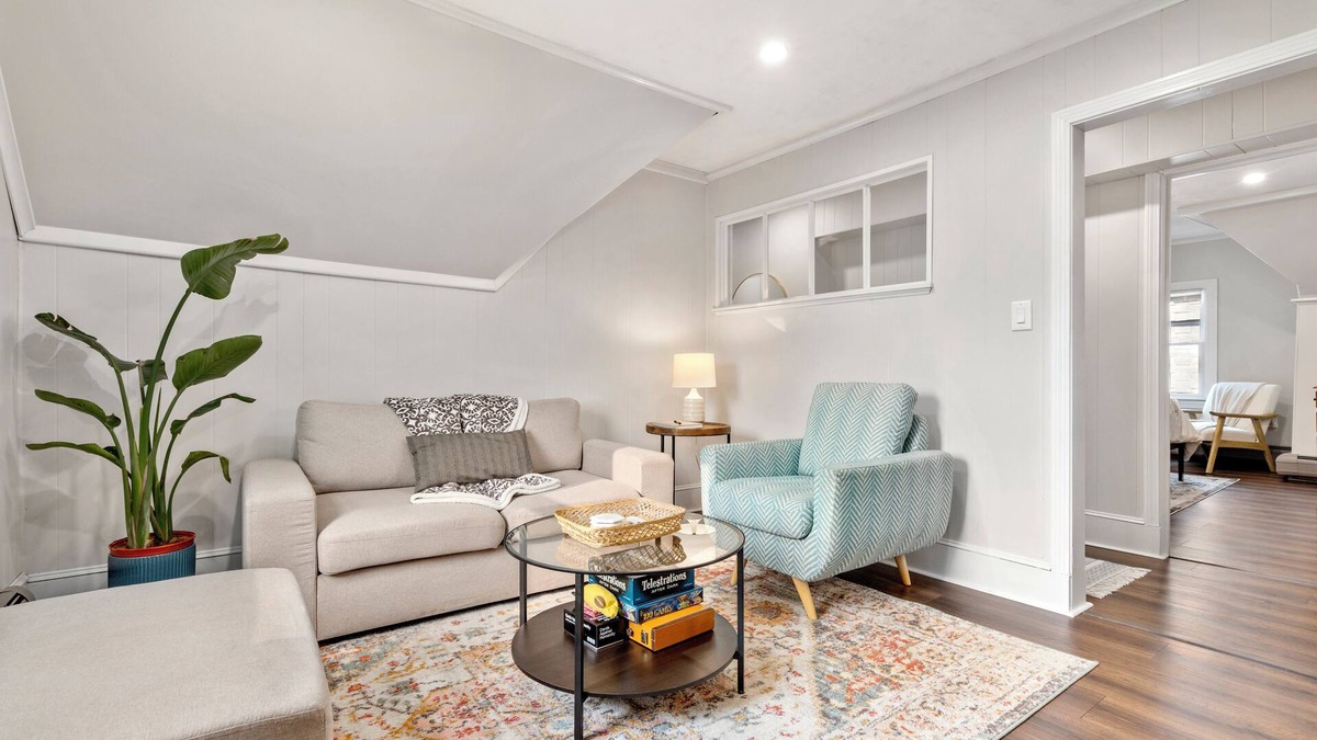 Haverhill Apartment | Cozy Apartment Close to Downtown