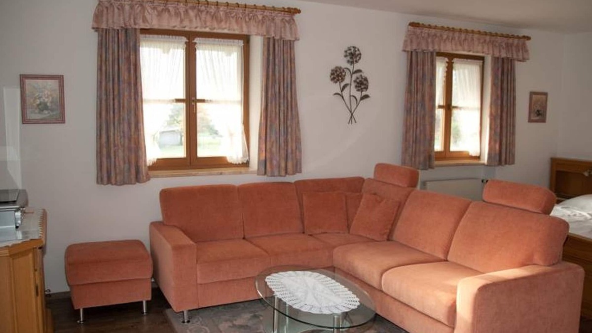 Weissbach Apartment | Cozy apartment for 1-3 persons, balcony and view of the mountain panorama