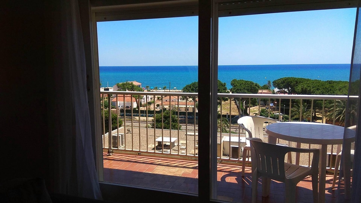 Malgrat de Mar Apartment | Cozy apartment with views