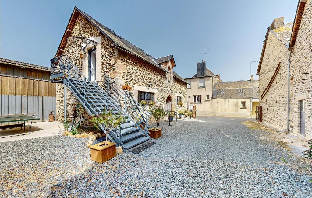 Neuilly-le-Vendin Apartment | Cozy Apartment In Neuilly Le Vendin