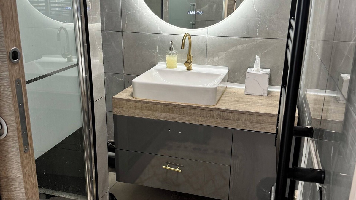 Toulouse East Apartment | Cozy apartment in charming Toulouse with WiFi, ACnGardened rooftop hyper center