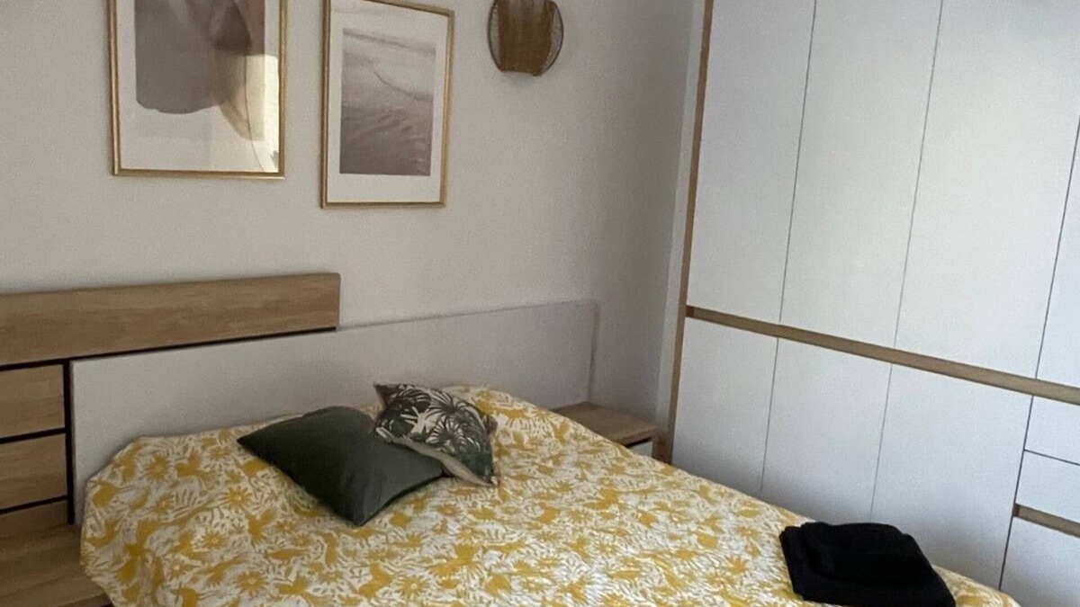 Tecuci Apartment | Cozy apartment in charming Tecuci with AC, WiFi