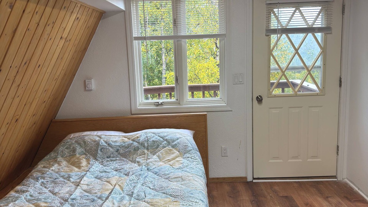 Indian Apartment | Cozy apartment in Indian AK 25 min to Anchorage & Girdwood, breathtaking views