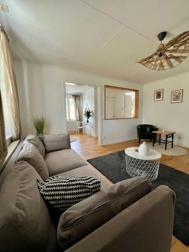 Jadraas Apartment | Cozy apartment in Jädraås nestled near the lake just 10 minutes from Kungsberget