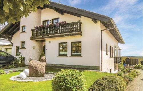Karlshausen Apartment | Cozy Apartment In Karlshausen With Wifi