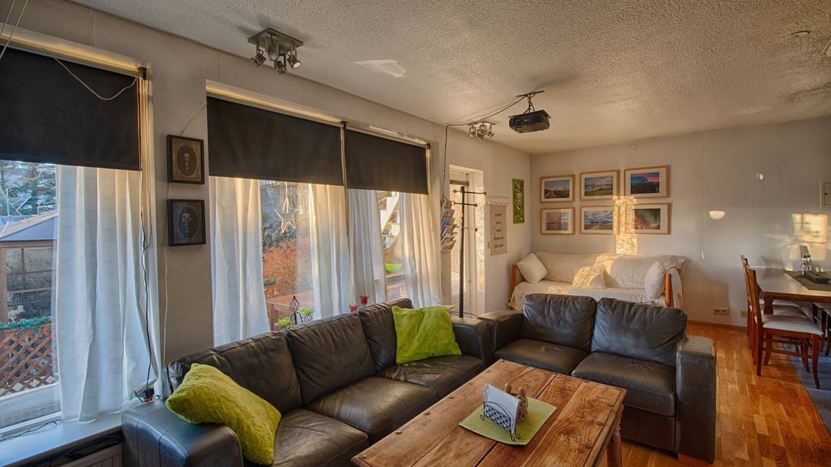 Hafnarfjordur Apartment | Cozy Apartment In Lava Surroundings, a hidden gem!