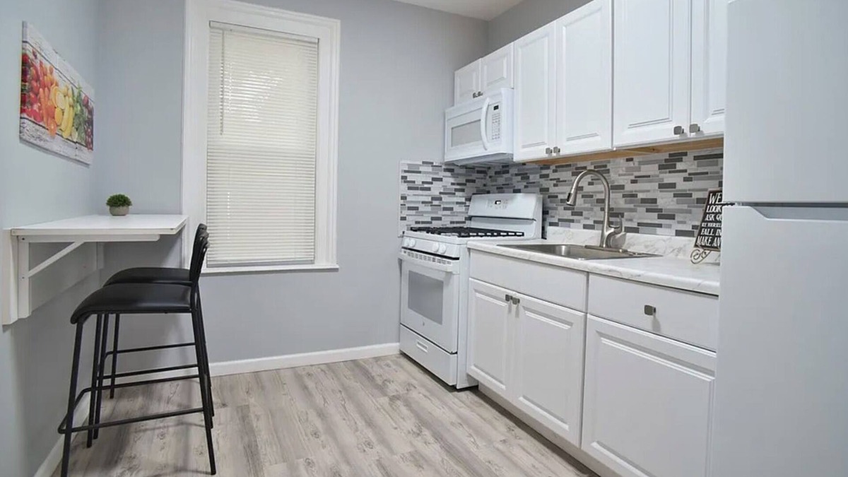 North Greece Apartment | Cozy Apartment in Quiet Spencerport with Private Deck