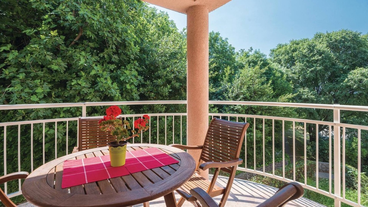 Sarsoni Apartment | Cozy apartment in Rijeka with kitchen