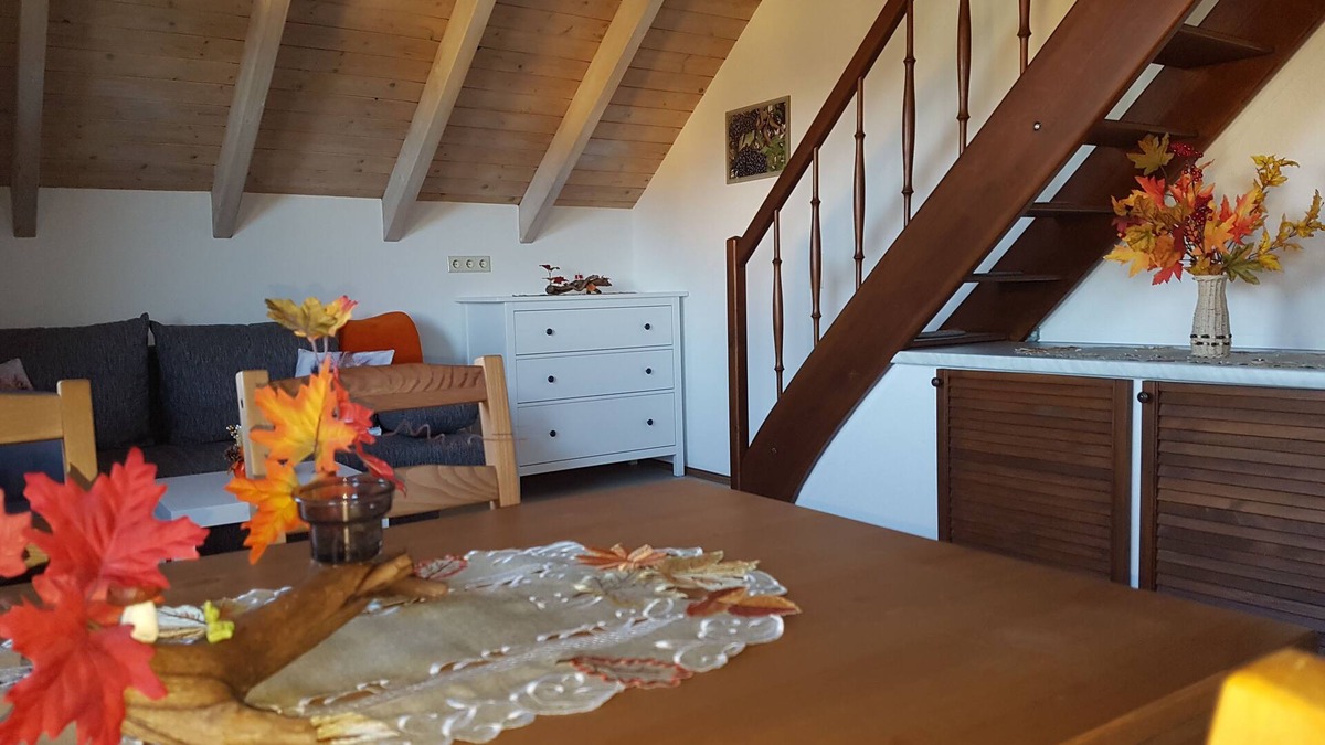Eibenstock Condo | Cozy apartment in the beautiful Ore Mountains - apartment autumn