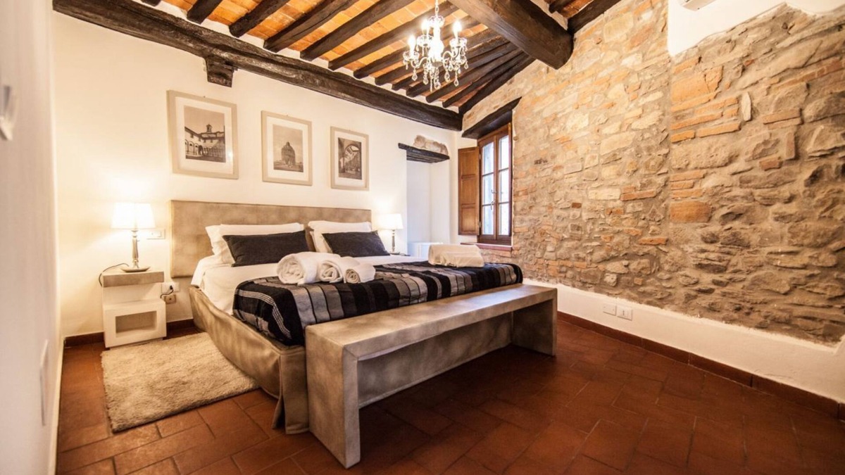 Colle di Compito Apartment | Cozy Apartment in the Tuscan Hills