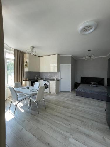 Maliyevtsy Apartment | Cozy apartment in the center