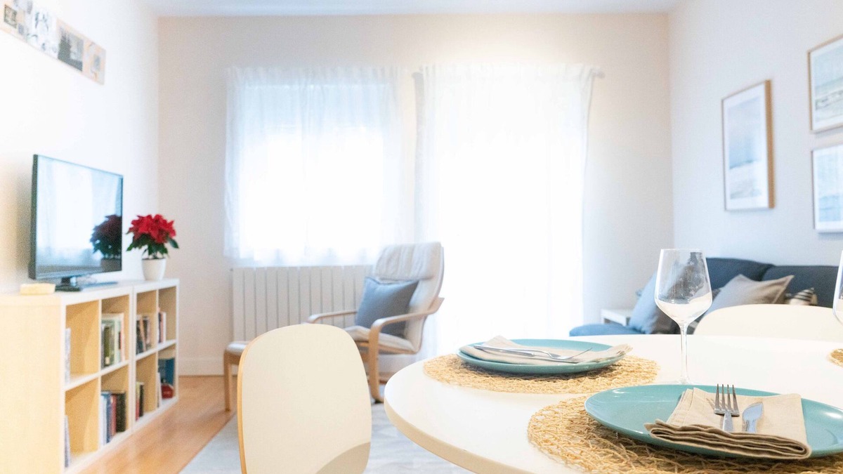 Escobedo Apartment | Cozy apartment in the center of Santander, renovated and with elevator.