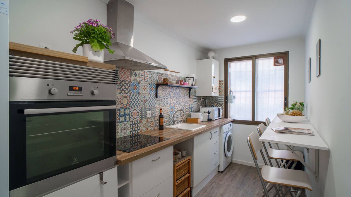Mestalla Apartment | Cozy Apartment in the Heart of Valencia, Renovated 2023