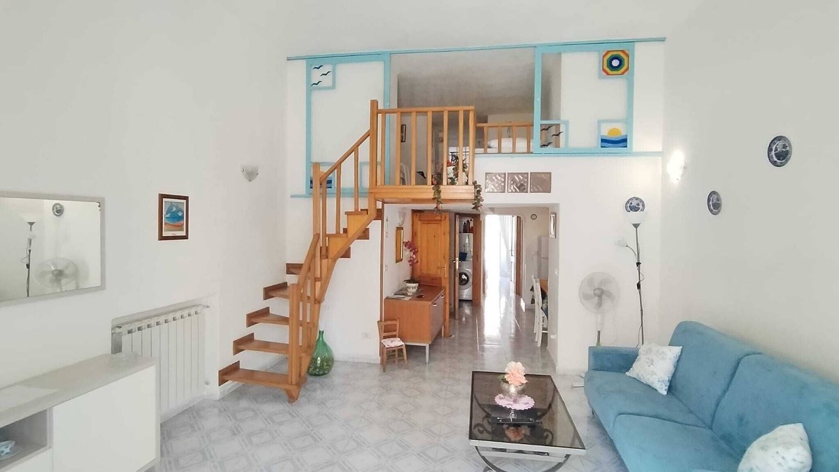 Ischia Porto Apartment | Cozy apartment in the heart of the historic center of Ischia Ponte 8 places
