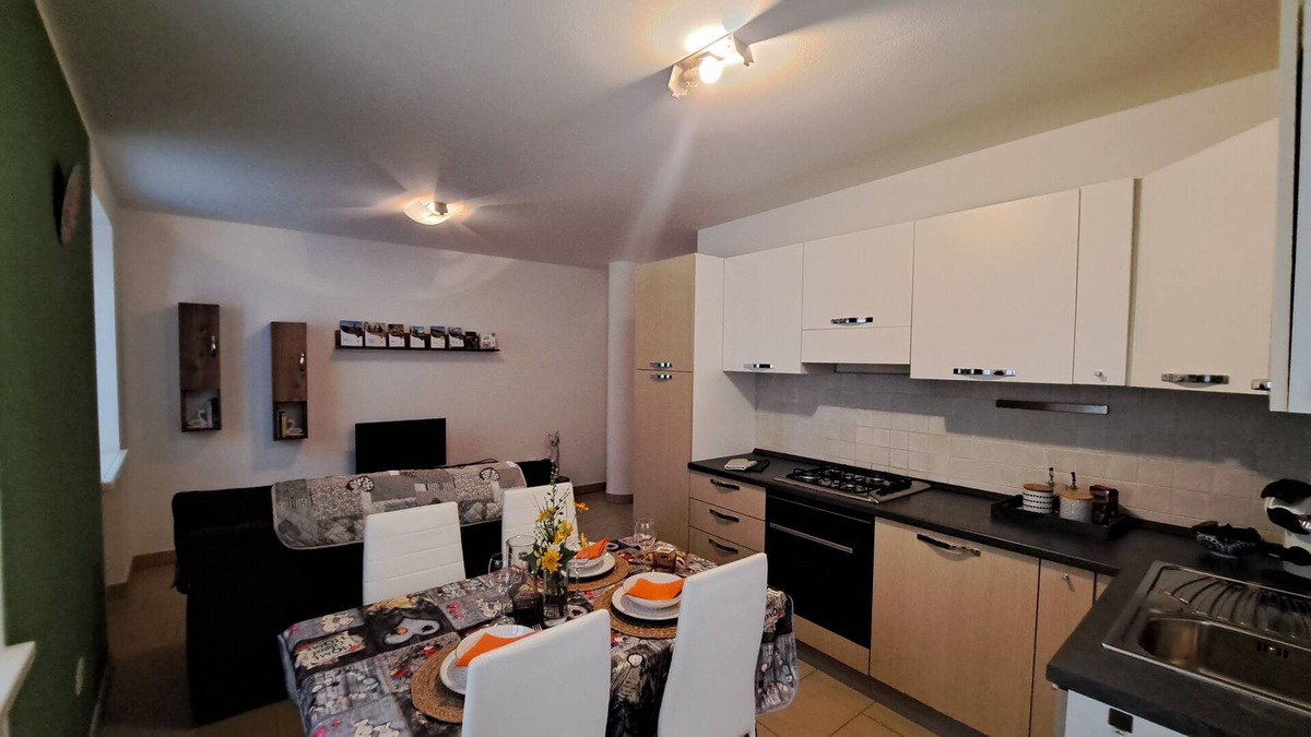 Cles Apartment | Cozy apartment in the heart of Non Valley