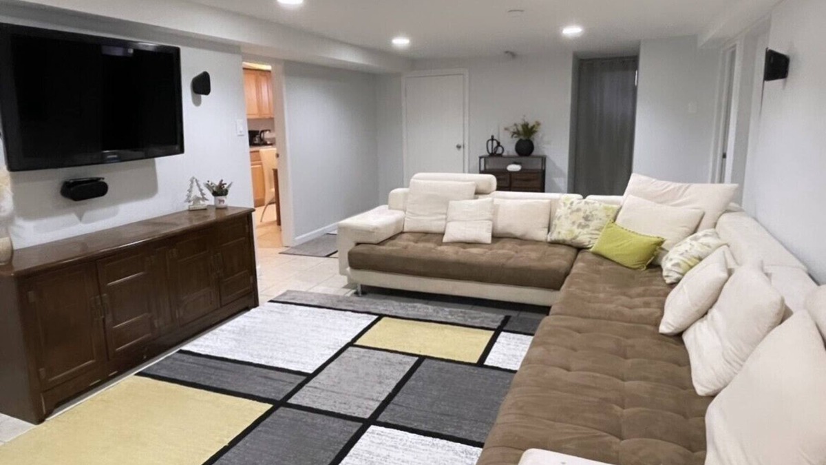 Closter Apartment | Cozy Apartment-Just minutes from New York City