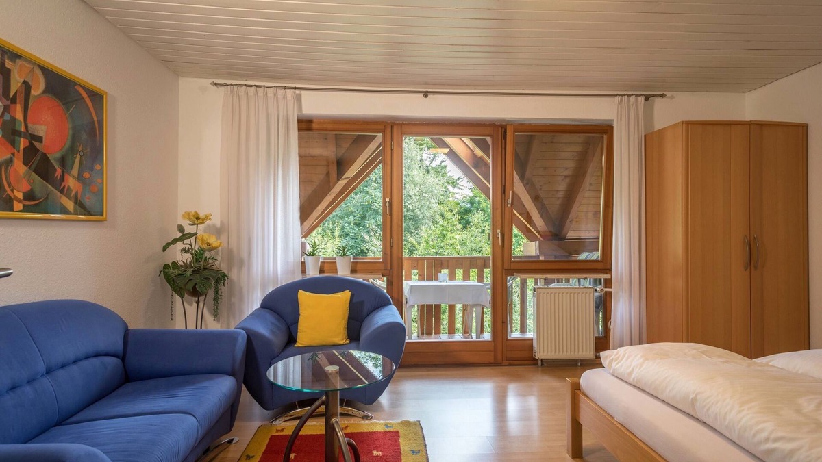 Aschach Apartment | Cozy Apartment “Konrad Schielin” with Mountain View, Wi-Fi & Balcony