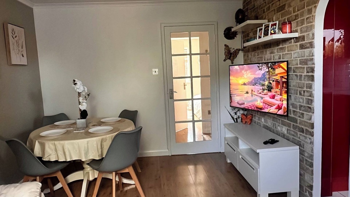 Higham Hill Apartment | Cozy Apartment near Victoria Line – 30 min to Central London