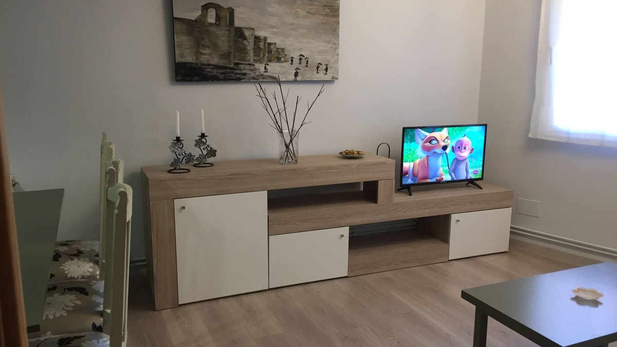 Lugo Apartment | Cozy apartment next to Puerta de San Pedro (Roman Wall)