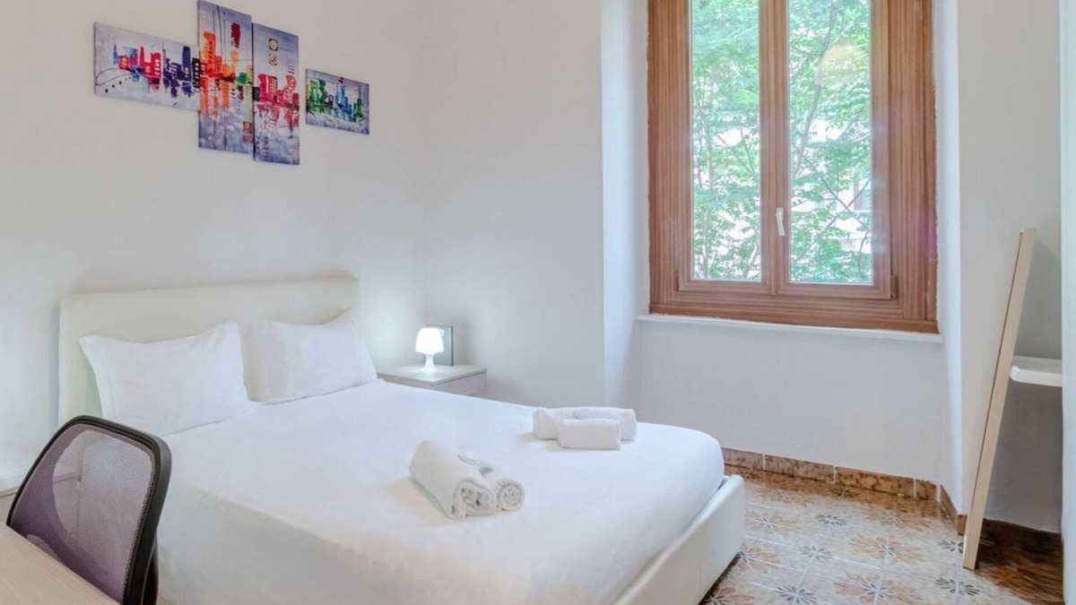 San Salvario Apartment | Cozy apartment perfect for 7 guests is located in the San Salvario district, one of the central districts of Turin, famous for its Art Nouveau and Baroque style buildings. We are in a strategic position: a few meters from the metro station, 4 stops from