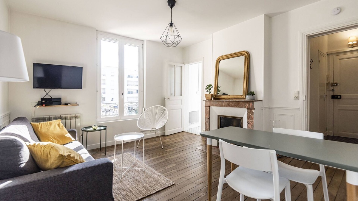 Reims Apartment | Cozy apartment renovated to less than 10 minutes walk from the station!