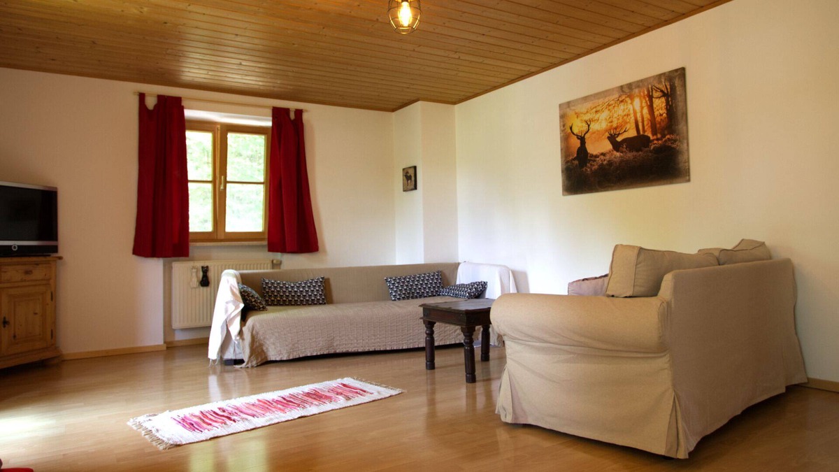Neuhaus Apartment | Cozy apartment right on the edge of the forest