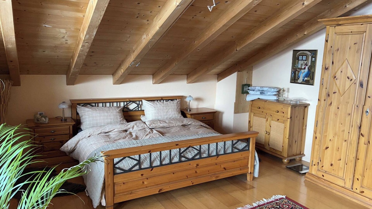 Seeg House | Cozy apartment right on the lake with mountain views