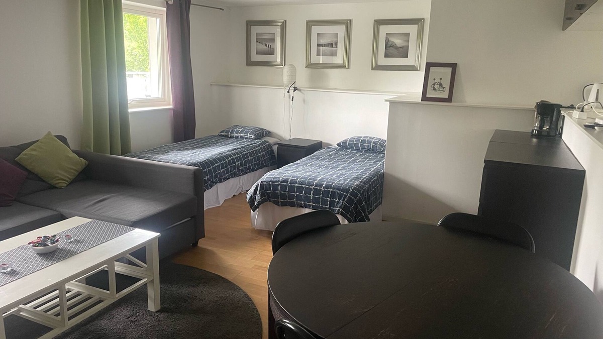 Farsta Apartment | Cozy apartment in a nice and quiet residential area close to nature.