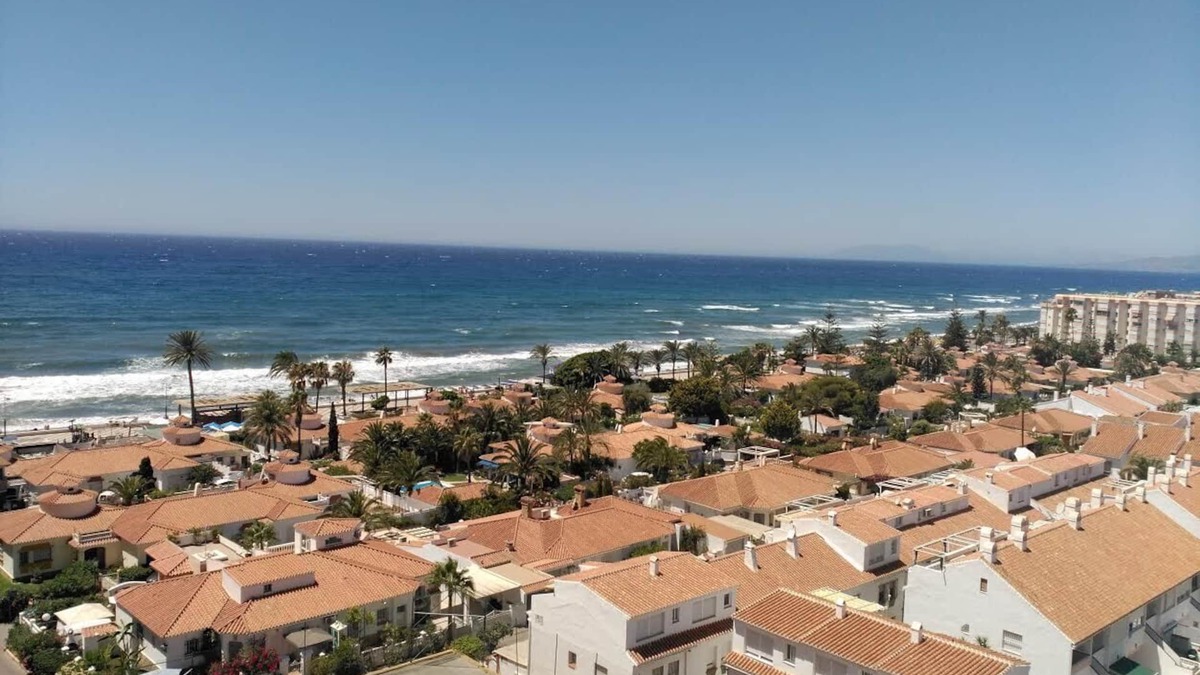 Torrox Costa Apartment | Cozy apartment with stunning views of the sea and the mountains.