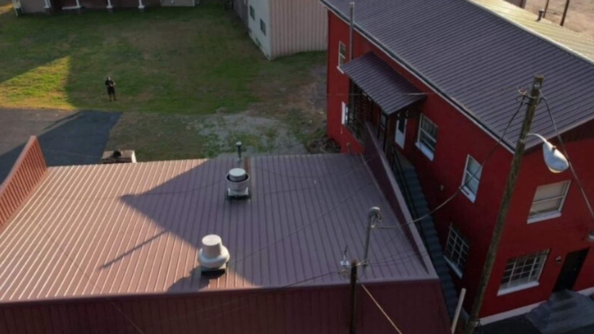 Mount Gay Apartment | Cozy Apartment with onsite restaurant in Logan WV Close to Hatfield McCoy Trail