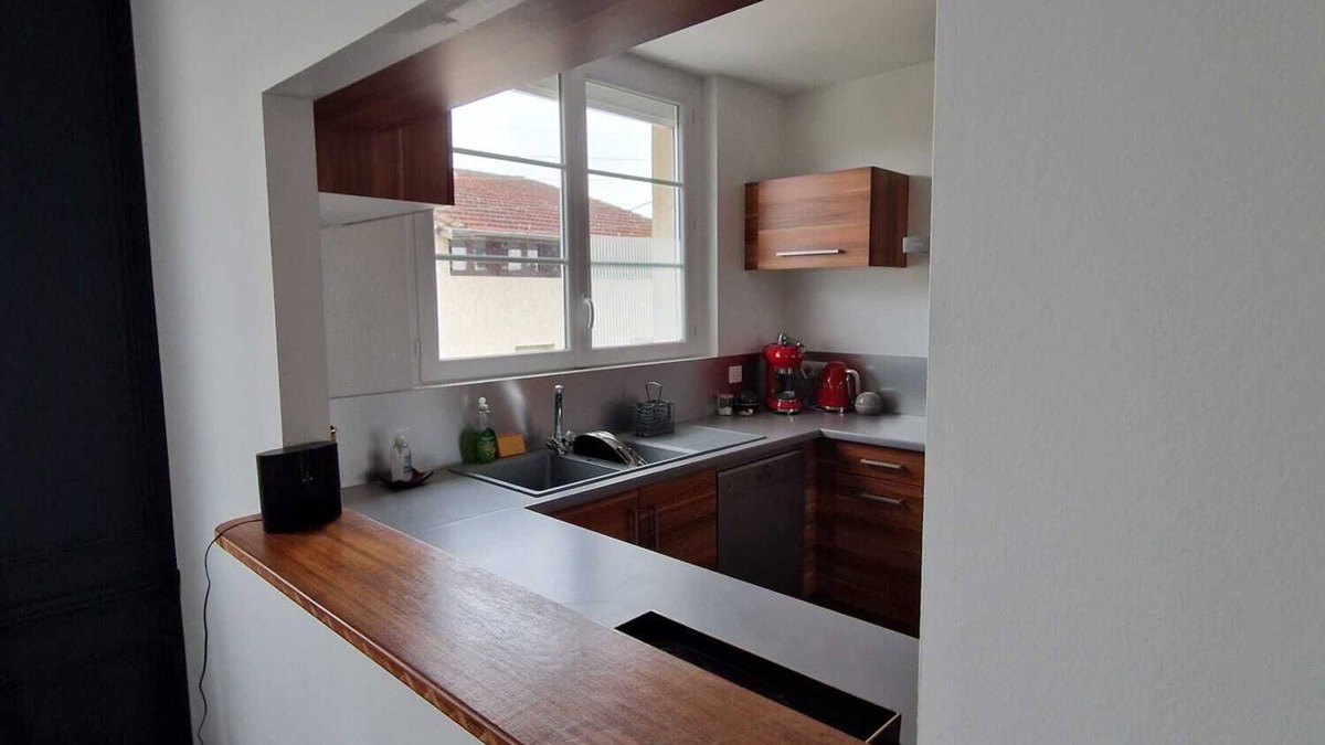 Libourne Apartment | Cozy apartment with terrace, close to train station and city centernn