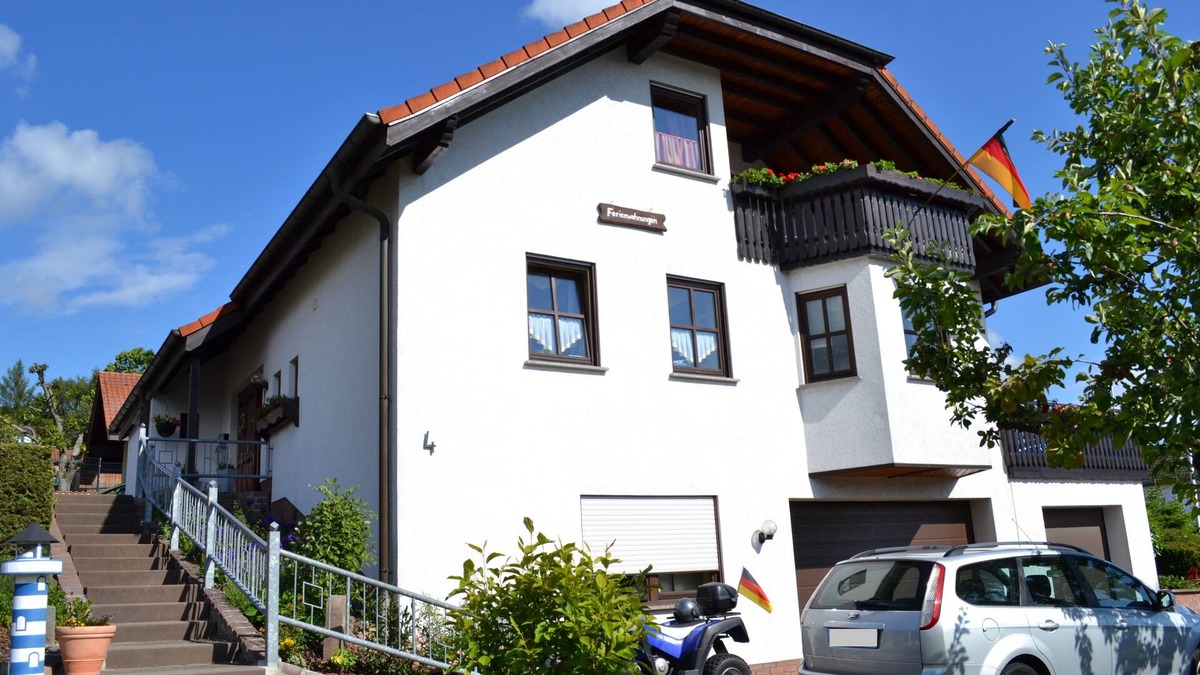 Hilders Apartment | Cozy apartments with balcony 2-4 persons South facing family-friendly