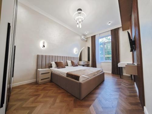 Bukhara Apartment | Cozy Apt in Old Town with King Bed