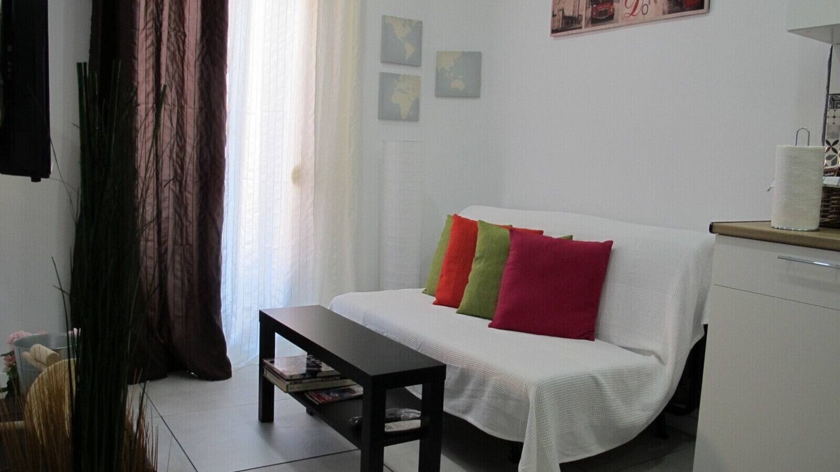 Sant Adria de Besos Apartment | COZY APT. NEXT TO BEACH AND 14 MIN TO BARCELONA