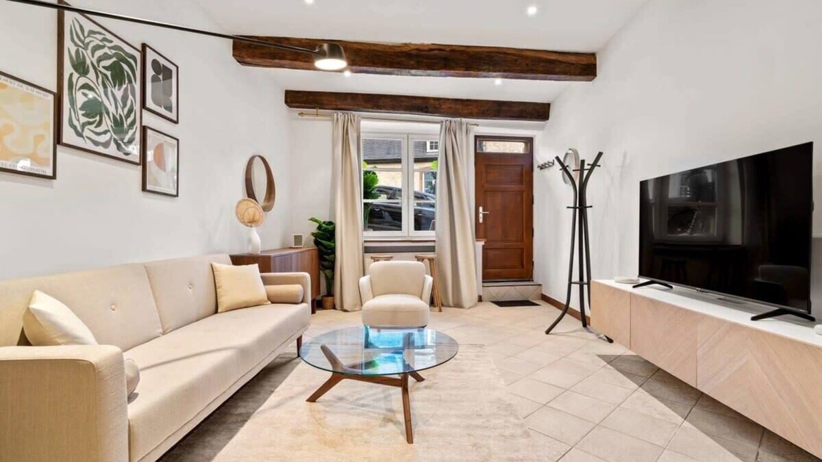 Ville Haute Apartment | Cozy Apt w/Smart TV, Elevator & Equipped Kitchen