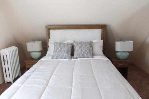 West Orange Apartment | Cozy Attic Studio for 2 5min to NYC Train Station