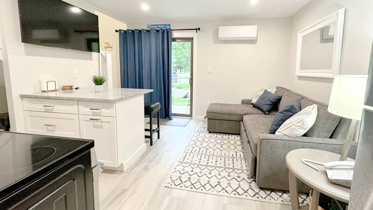 Bartlett Condo | Cozy Attitash Mtn Resort Condo with Full Amenities