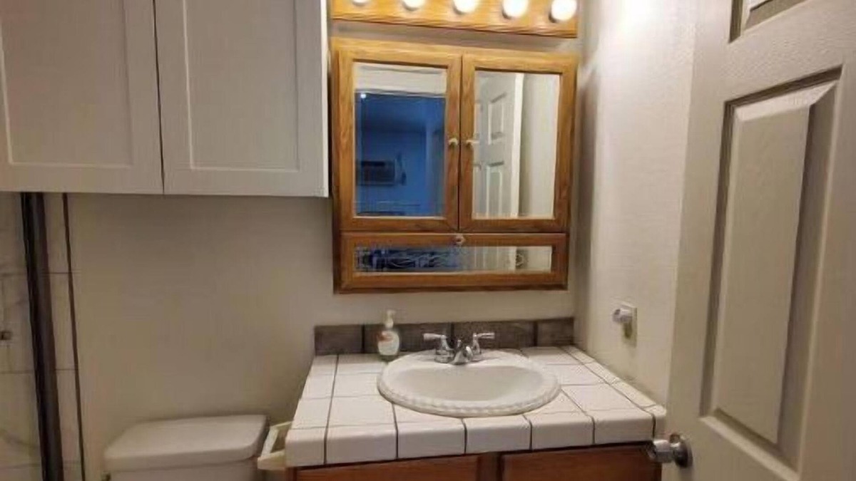 Yucaipa Apartment | Cozy back house close to the mountains