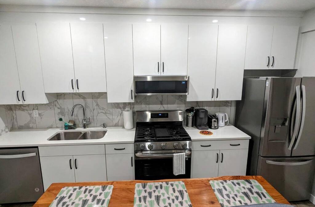Northeast Edmonton House | Cozy basement for a lovely stay & perfect for WFH