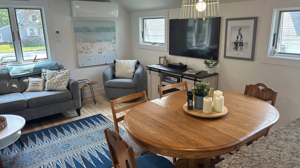 Ocean Park Apartment | Cozy beach apartment steps from the ocean, Kinney Shores, ME. Newly renovated!