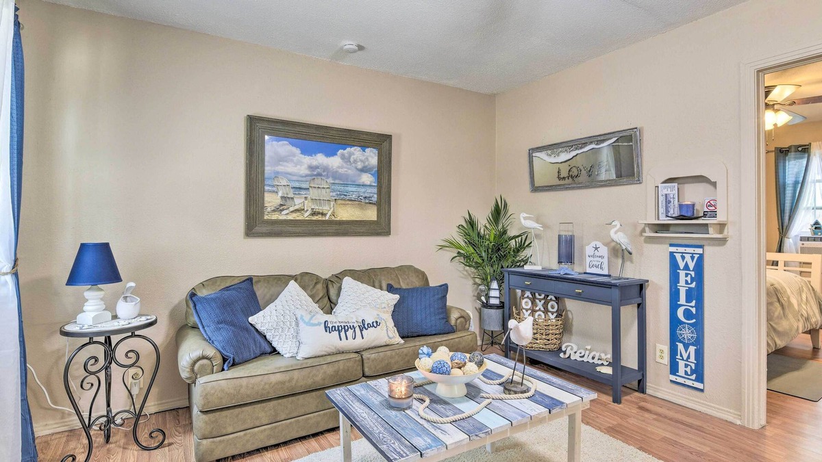 Aransas Pass Cottage | Cozy Beach/Fishing Cottage in Aransas Pass!
