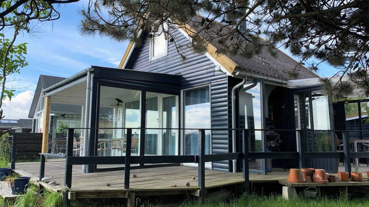 Karrebksminde House | COZY BEACH HOUSE IN THE FIRST ROW