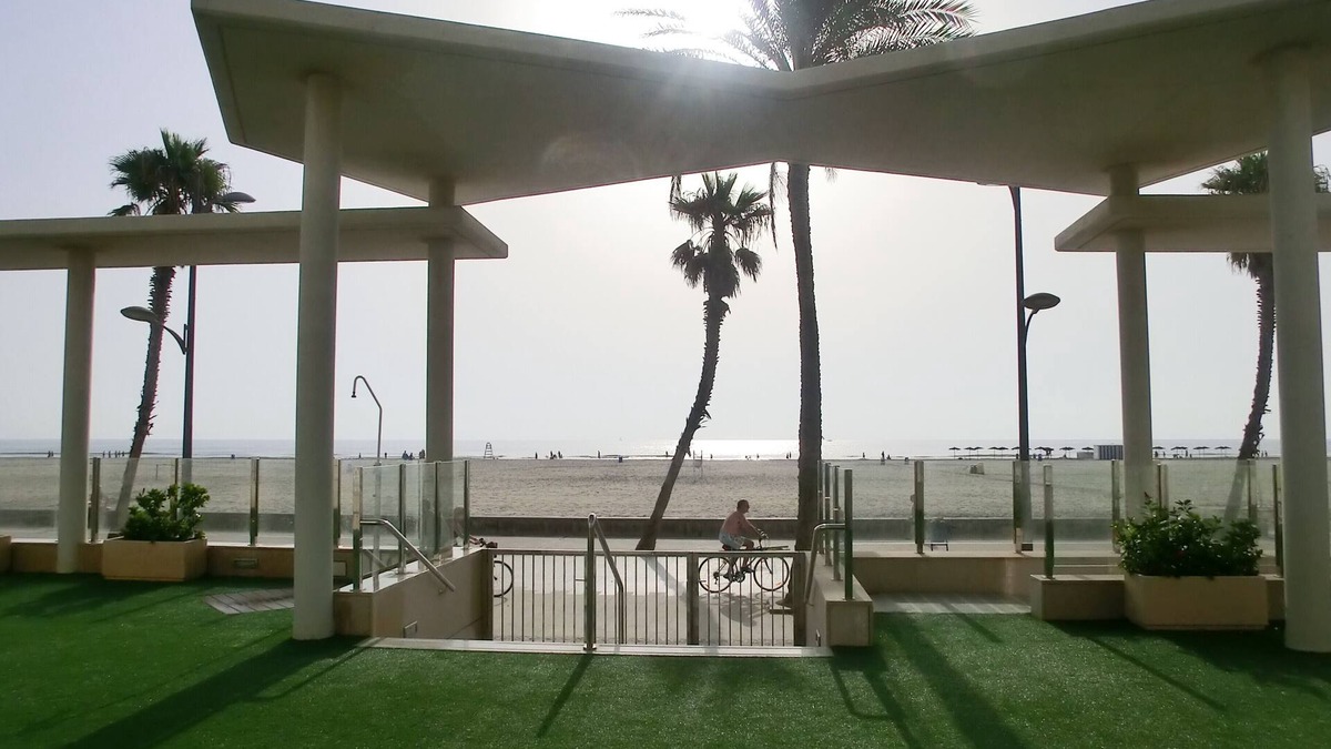 Alboraya Apartment | COZY BEACHFRONT APARTMENT IN VALENCIA