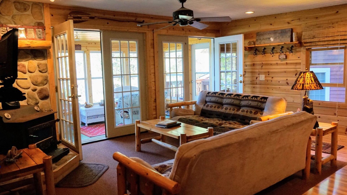 St Germain Cabin | Cozy beachfront 2-bedroom cabin located on Little Saint Germain Lake