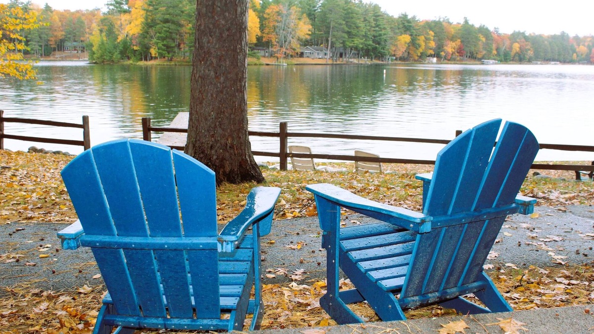 St Germain Cabin | COZY BEAR LODGE-On UTV/Snowmobile trail, Beachside Cabin w/Porch, Private dock